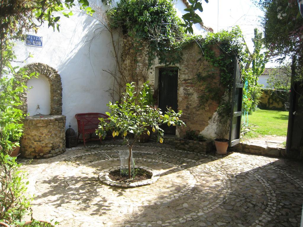 Posada Del Castano Castano de Robledo Eksteriør billede